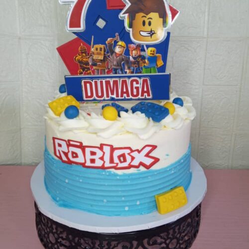 Dumaga Roblox Kids Cake